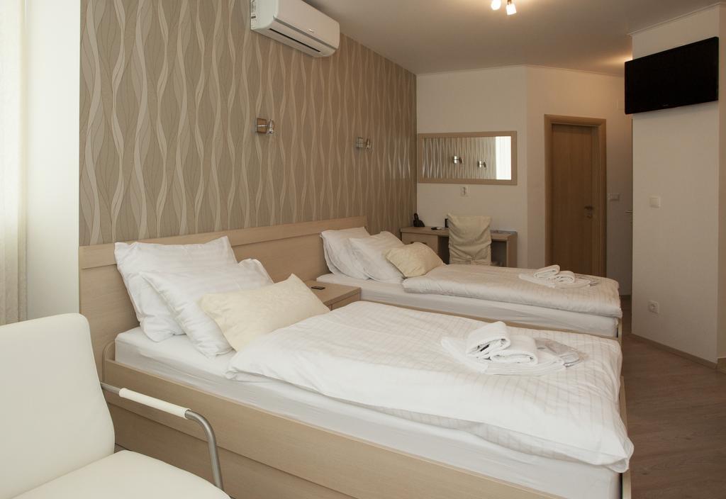 Cro Jet Set Apartments Split Exterior foto